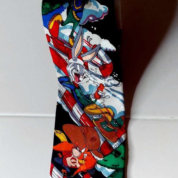 1995 Looney Tunes Sledding Skiing Silk Tie Looney Tunes Cartoon Necktie RARE - Picture 3 of 5